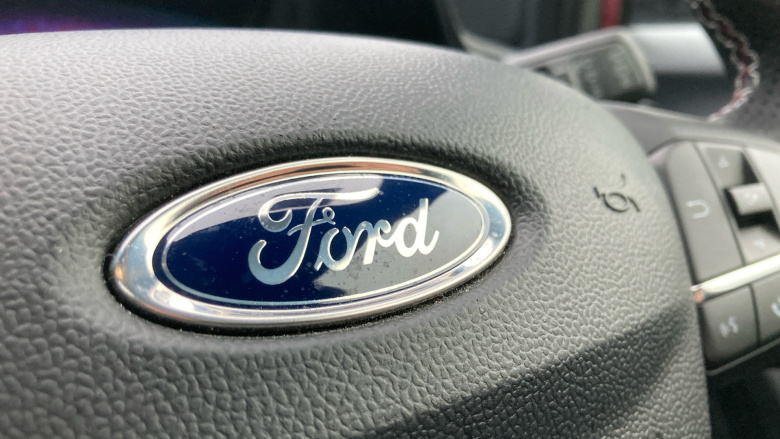 Ford Puma 1.0 EcoBoost Hybrid mHEV Vivid Ruby Edition 5dr Petrol Hatchback